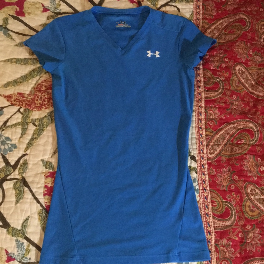 Youth Small Under Armour V Neck Top